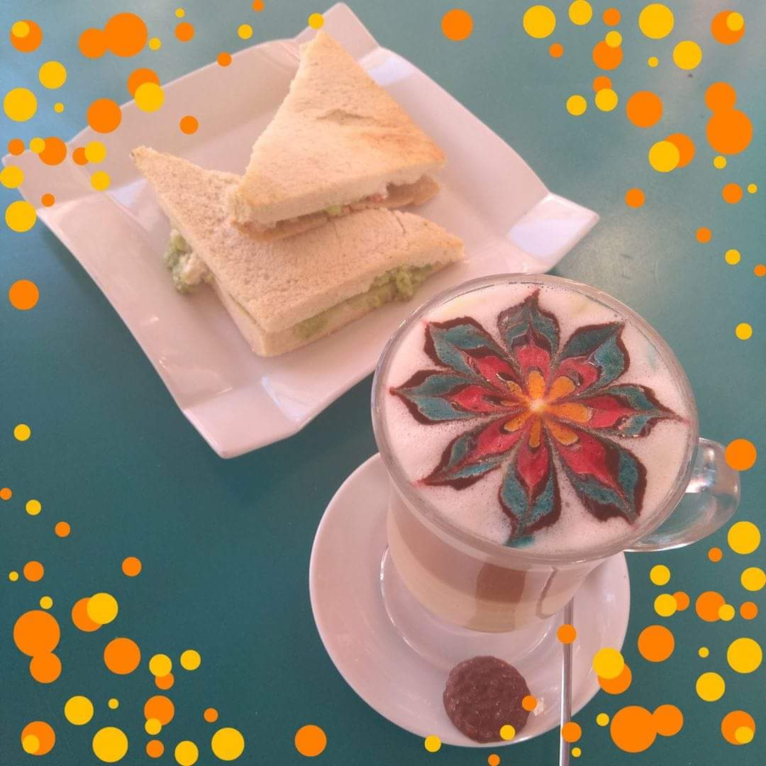 CafeEnergia's tweet photo. Un desayuno para recarga a cualquiera. Un café y un rico #Sandwich #PolloPalta. Ven por el tuyo a #CaféEnergía ❤️☕🍔
Estamos en pleno centro de @LaSerena_Chile en  #Balmaceda487 (entre Bco de Chile y Ripley) Envía ENERGIA al +56954235355 recibirás el menú diario y beneficios😀 https://t.co/RXOkAc7bb5
