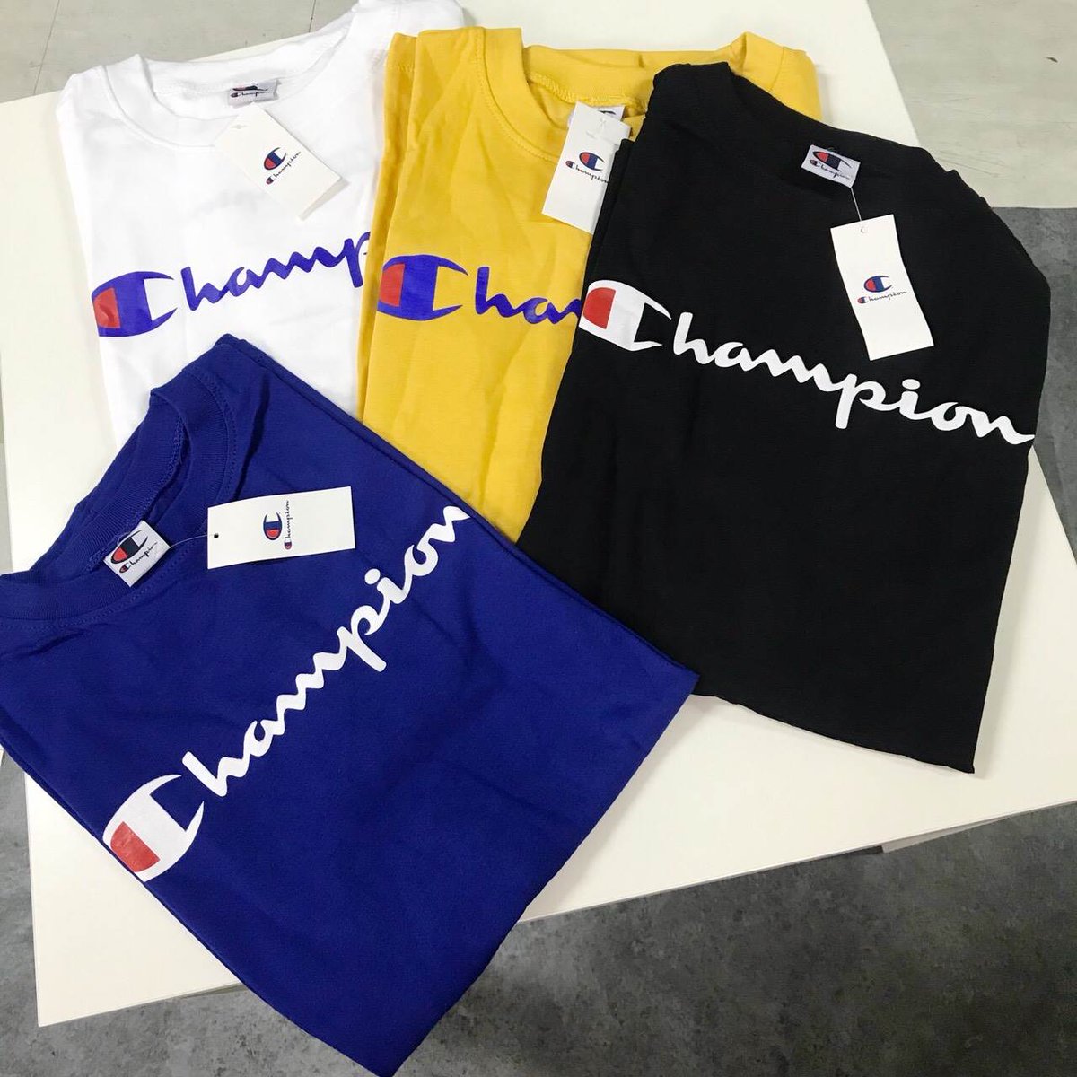 เสื้อโอเวอร์ไซส์ราคา 120 บาท : ส่งของทุกวันจ-ศ 🌈 tweet media