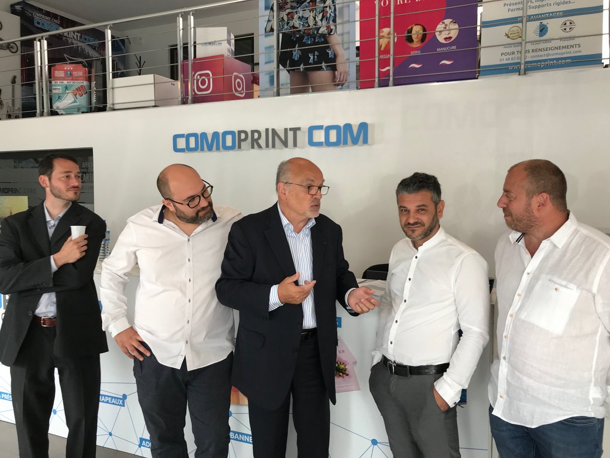CCI94's tweet image. Ce matin @COMOPRINT reçoit la @cci94 et le @medef9394 . Visite d’une entreprise hyper connectée aux process de vente et de production en plein développement. Merci à Steve et Michael et leur équipe pour cette super visite !!!