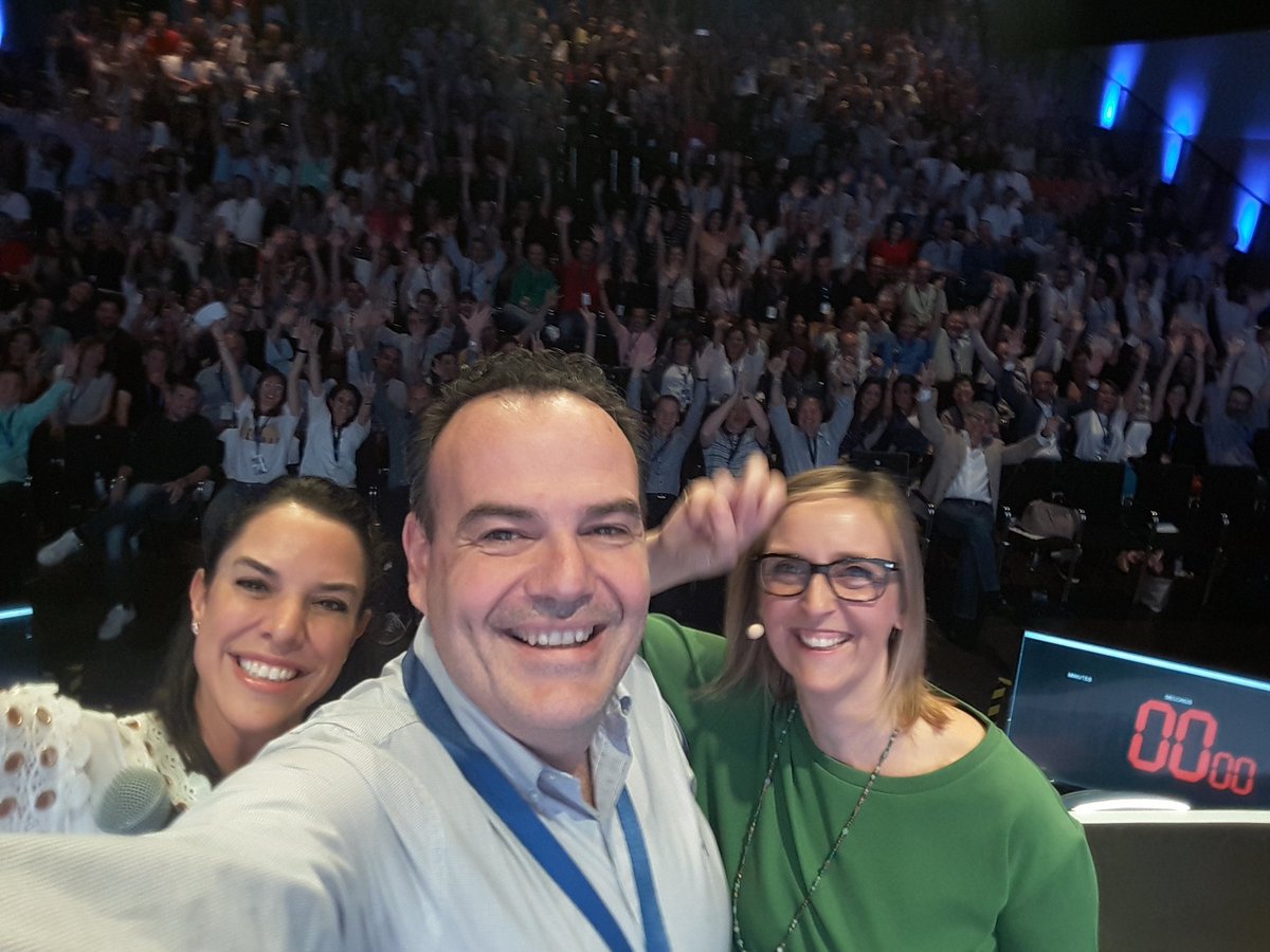 mabrito67's tweet photo. Aprendemos los unos de los otros. Este es nuestro poder en @BoehringerES #AAI #IMPARABLES Orgulloso de formar parte de esta gran familia @anita_health https://t.co/GHxiB2MGXr