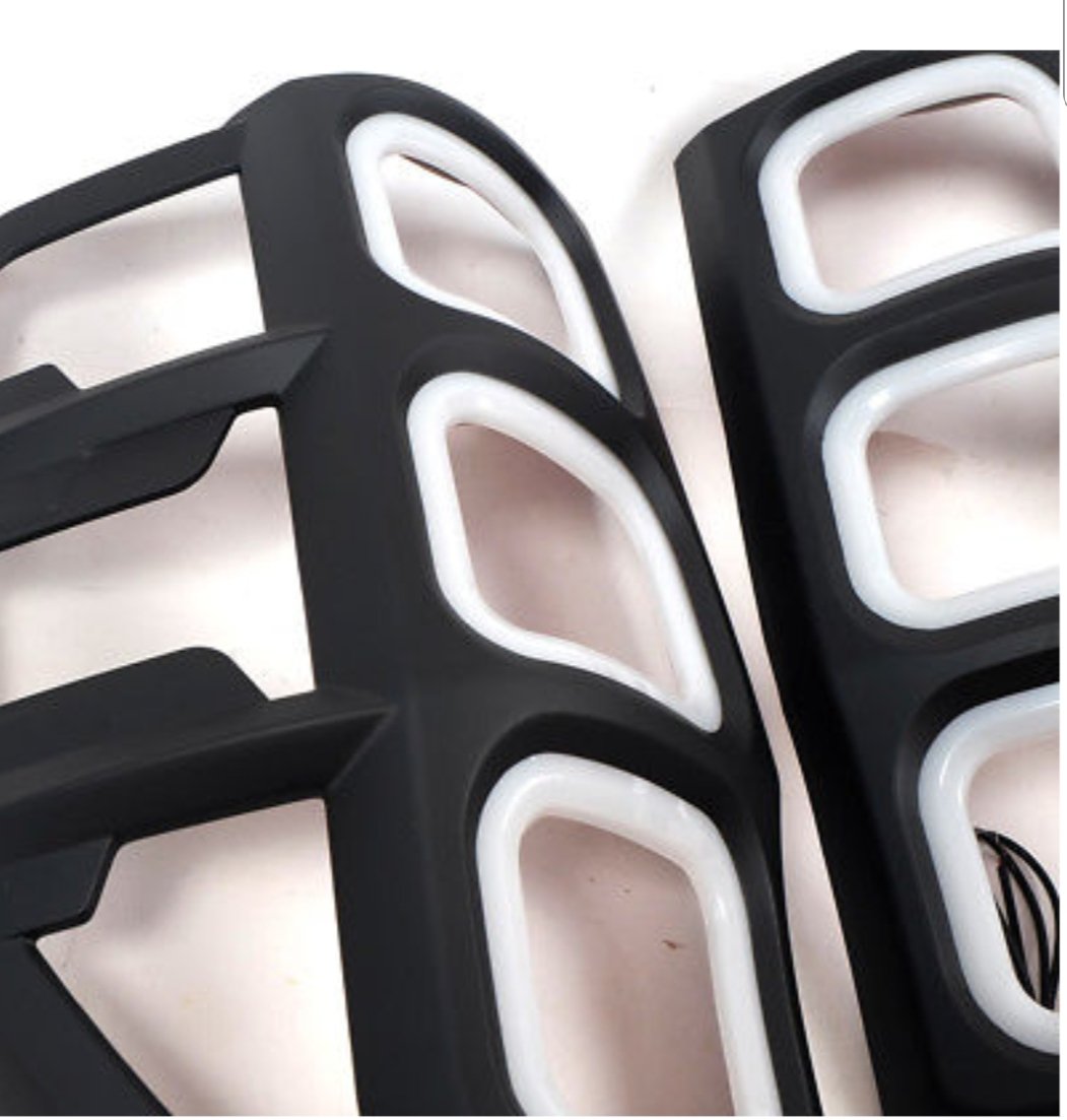 AutoLineZA's tweet image. Toyota Hilux Revo LED tail light trim.
#Toyota 
#Hilux 
#Revo