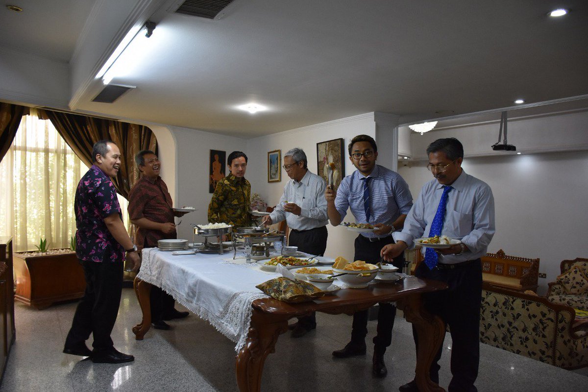 Indonesia in Baghdad tweet media