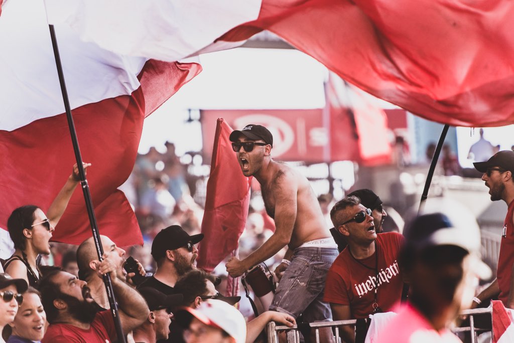 chant_photo's tweet photo. Row! #Ultras #TORvNYRB #Supporters #TFCFans #TFCSupporters  #TorontoFC #tfcLIVE #BMOField #NYRB #MLS #Football #Soccer #Futbol #Footy #Futball #TorontoSoccer #SportsPhoto #TorontoPhotography #SoccerPhotography #Toronto #The6ix #SoccerInTheSix #ProstAmerika #TheBeautifulGame https://t.co/NOuBfkuJM2