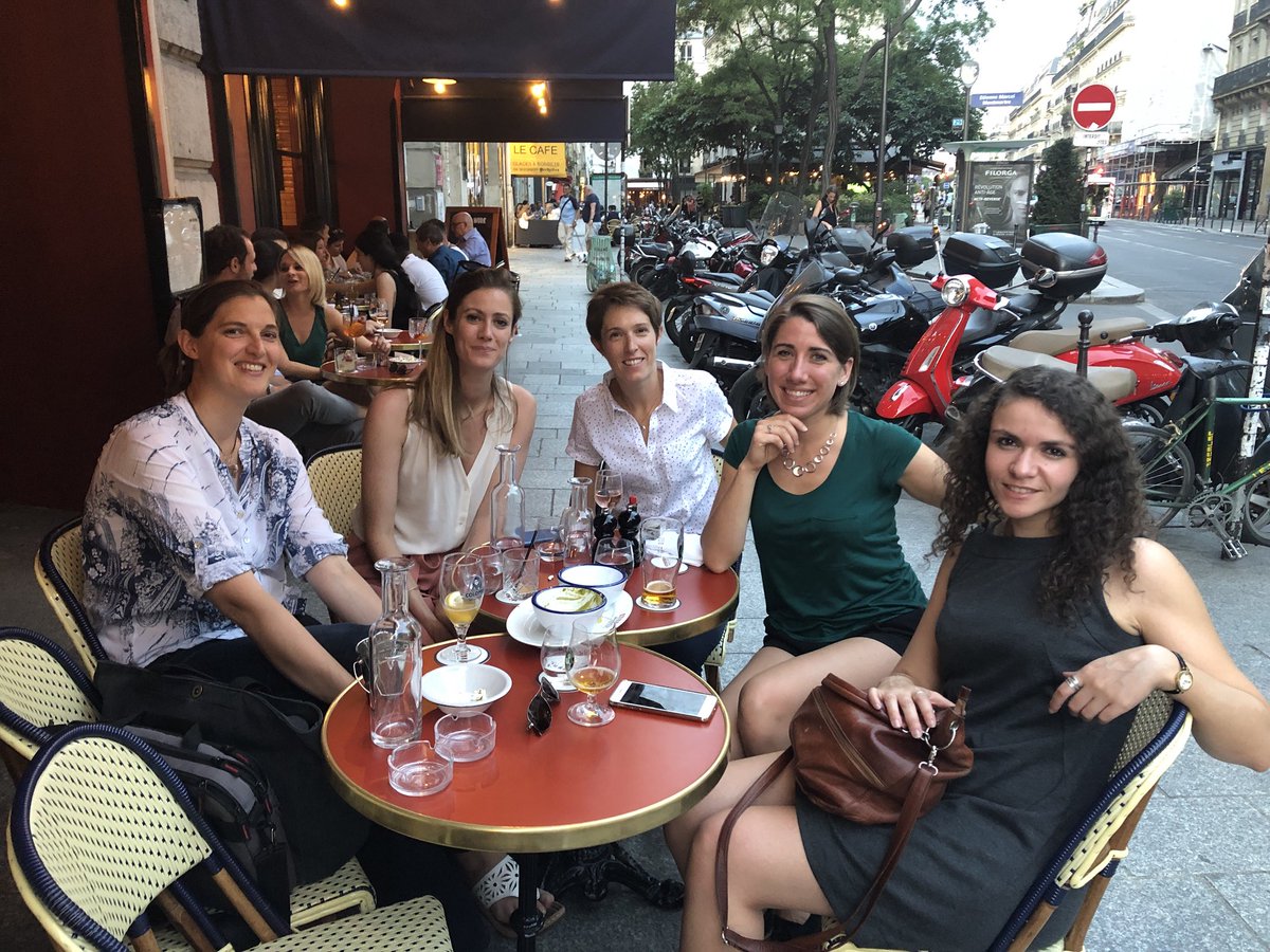 first WAI founders drink in Paris w/<a href="/ValerieTouraine/">Valerie TOURAINE</a> <a href="/g_belliot/">Gisele Belliot</a> <a href="/SorayaJaber/">Soraya Jaber 💜</a> and <a href="/EmilieGariel/">Emilie Gariel</a>! great convo about recruitment, poc, financing, and potential partnerships! Next one in sept, stay tuned!