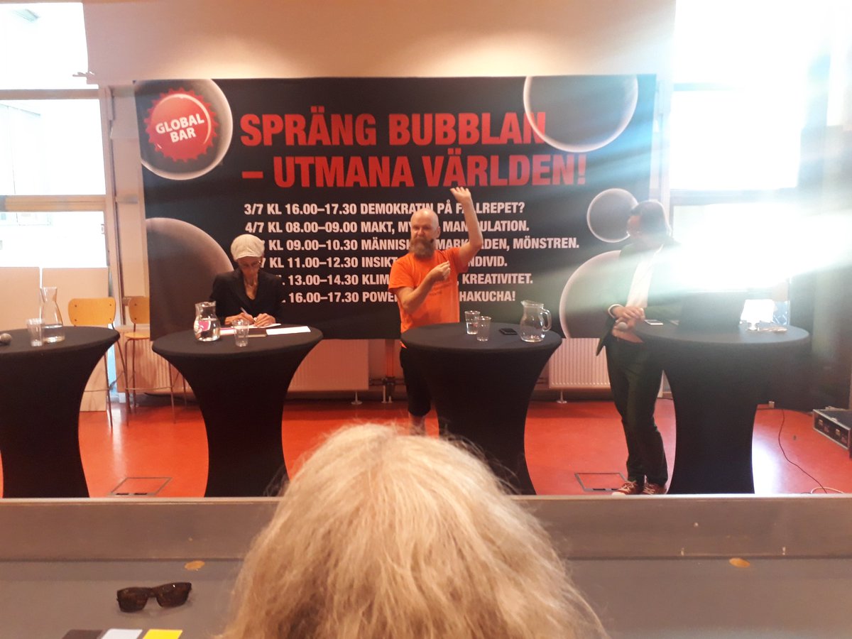Andyfeud's tweet photo. Ett slätstruket och mkt konsensus-sökande #almedalen hettar äntligen till nu när @Bardissimo är på plats. Bra panel, stort engagemang.
#GlobalReporting #DonnersPlats
@expo Daniel Pool https://t.co/XpuztdfM8v
