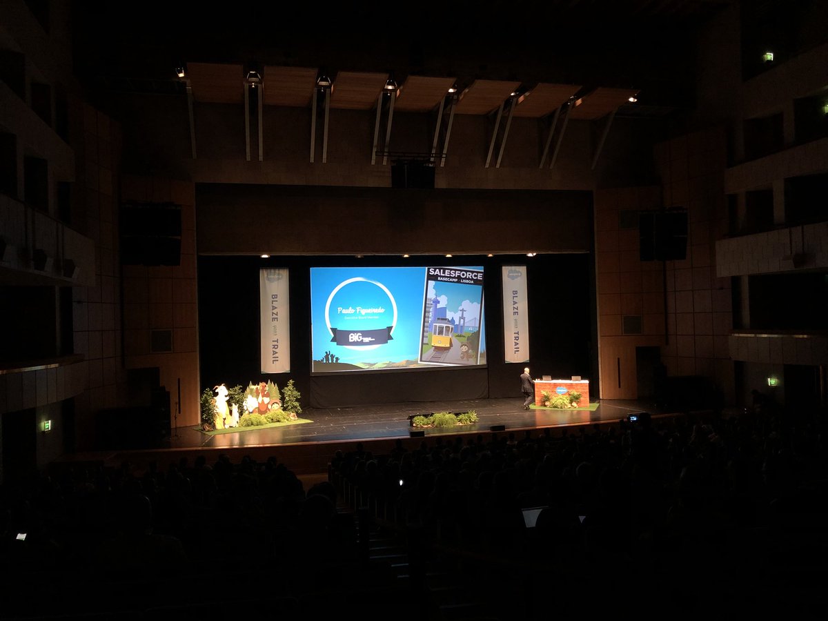 Fgallego74's tweet image. Banco BIG - another TrailBlazer at BaseCamp Lisbon today! Obrigado!
#SalesforceLIS #TrailBlazer