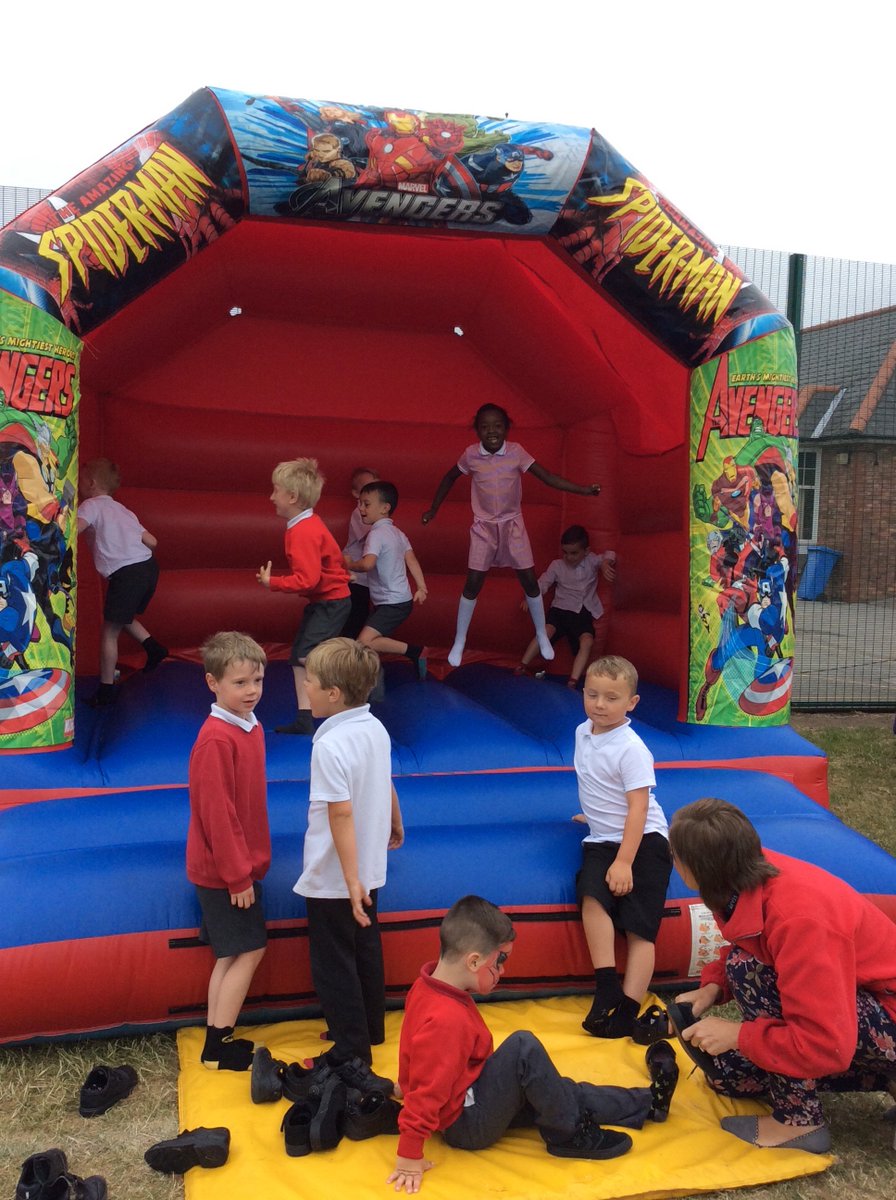 MerseyYear2's tweet photo. Summer carnival fun for out summer reward @MerseyPrimary @MerseyFS2 @MerseyYear1 @NurseryMPA https://t.co/YSUQVZwTNv
