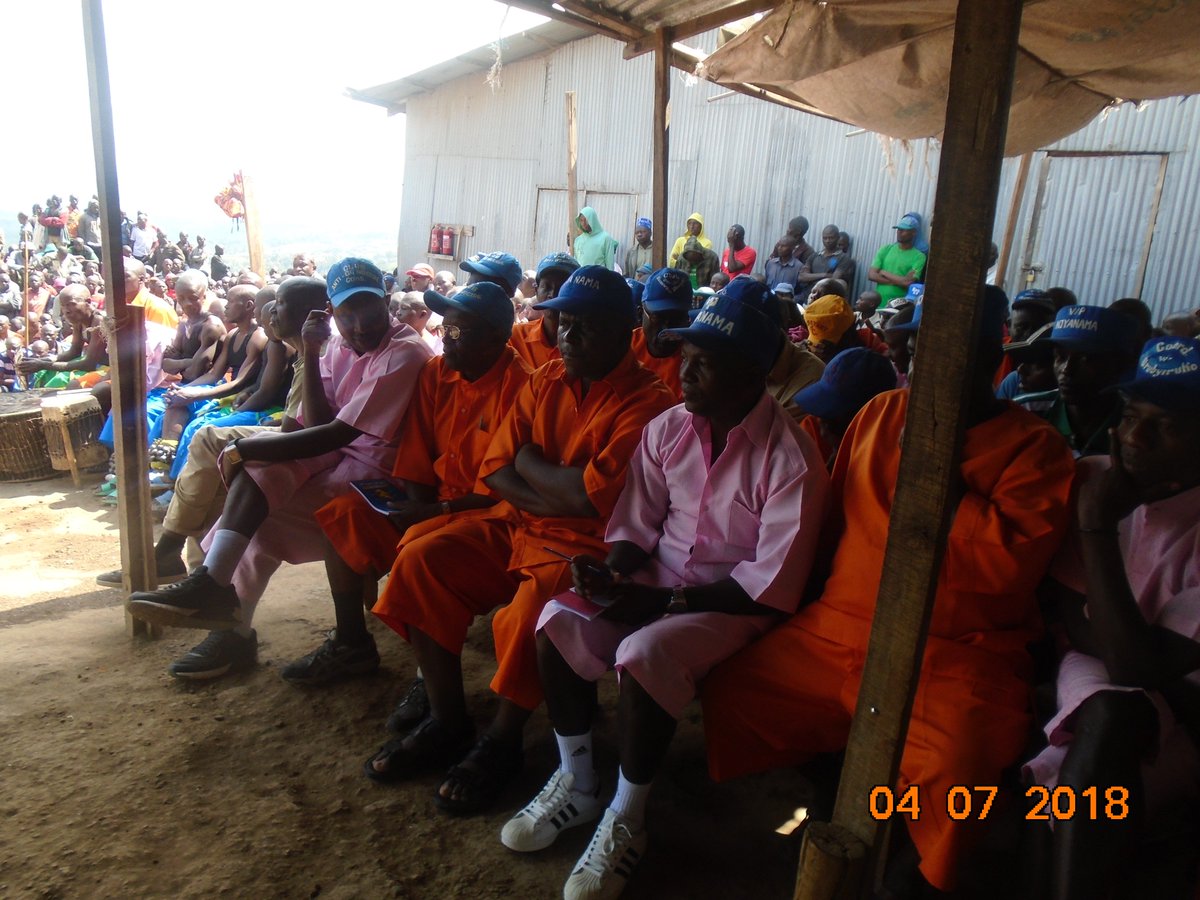 PrisonRubavu's tweet photo. Kuwa 04/07/2018, nkuko hose mu gihugu harimo kwizihizwa umunsi wo kwibohora ku nshuro ya 24, no muri Gereza zitandukanye mu Gihugu naho harizihizwa uwo Umunsi utazibagirana mu Rda. hano Kuri GEREZA ya RUBAVU ikiganiro cyatanzwe n' Umuyobozi wa Gereza wungirije https://t.co/u4TZKWTdPo