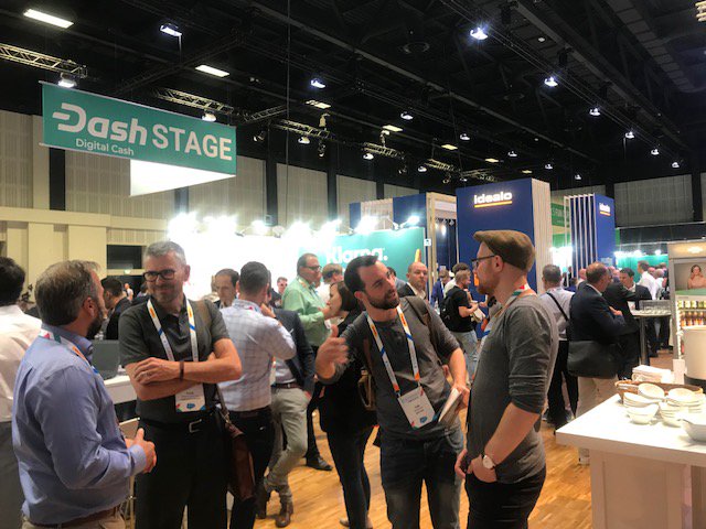 Contentsquare's tweet photo. Team Germany at #K5BLN. Swing by our booth 63 to have a UX chat with us or steel one of the finest Macarons in town. #ux #retail #reinventretail #K5 https://t.co/duzrWq6pEU