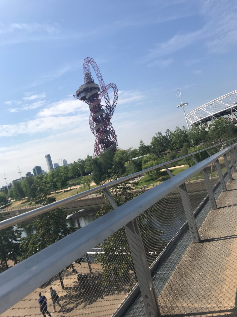 EKCSkillsSquad's tweet photo. Today’s #youthsummit @worldskillsuk talking all things #construction @EKC__Group #skillsgap ☀️👷🏽‍♂️ https://t.co/HAthCyf4bx