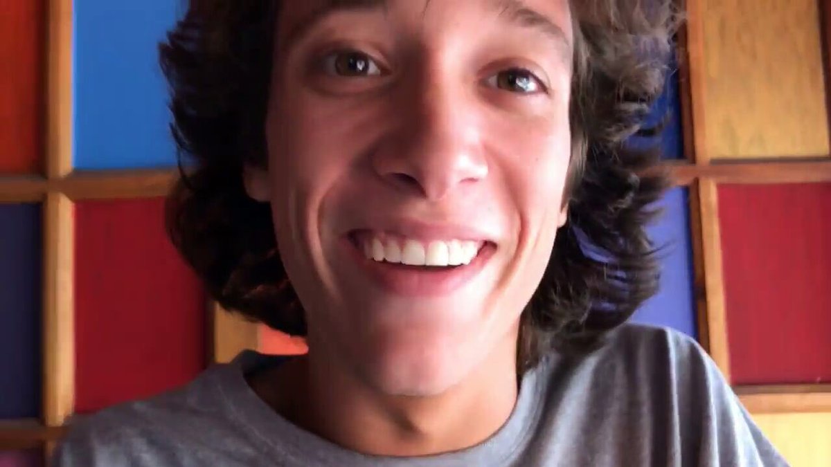 PicsSpadafora's tweet image. Buenos diass!! tengan un hermoso día y recuerden que son todes hermoses en el fandom❤️
tambien feliz cumple a @spadafracasado pasala lindo bb