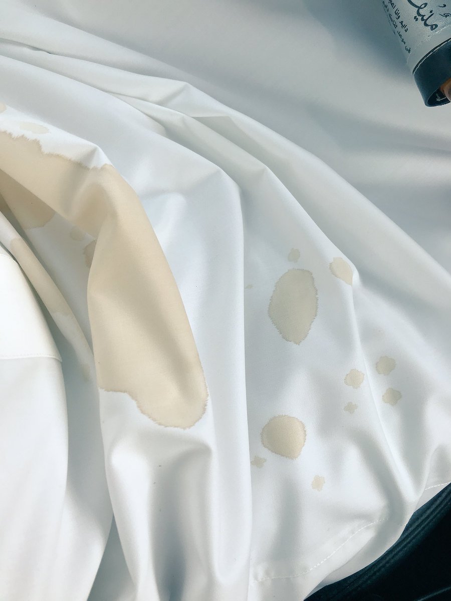 عند باب الكلية تنكب عليك القهوه وتعود ادراجك للبيت 🚶🏻‍♂️🚶🏻‍♂️