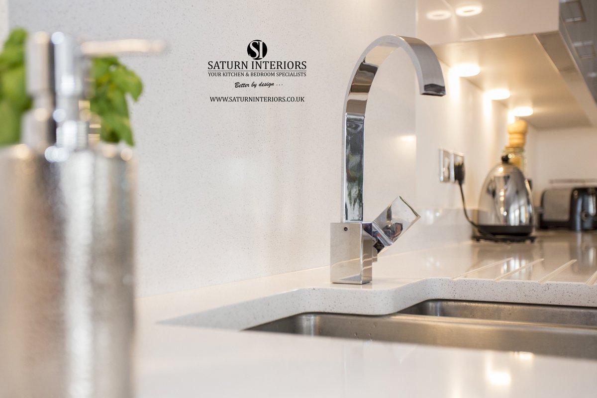 Saturninterior1's tweet image. Bored of grey kitchens? Go for Cashmere, a timeless, warm colour as shown in this customer kitchen @Saturninterior1 @Kitchen_Stori #cashmerekitchen #kitchensnorthampton #glosskitchen #kitchendesign #kitcheninstallation