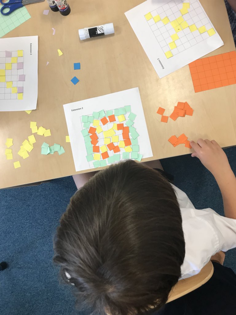 GspsMrs's tweet photo. Looking at pattern making mosaics, all our artistic juices are flowing. @GeorgespicerP #MastersofMaths https://t.co/LQcb07ZJ0x
