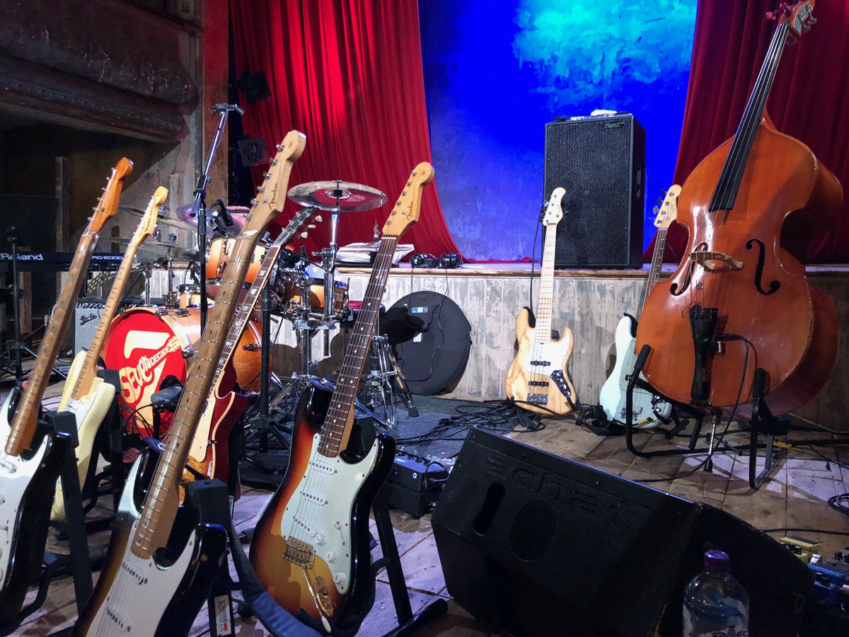 Great to be back <a href="/WiltonMusicHall/">Wilton's Music Hall</a> yesterday for a one-off Seven Decades show. No, my amp is not on fire!