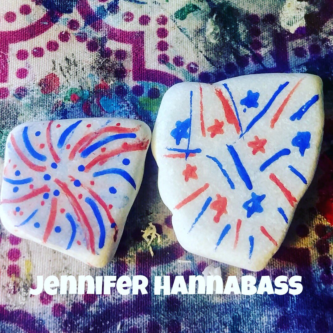rvarocks804's tweet photo. Happy 4th of July from RVA Rocks! #rva #rvarocksofficial #paintedrocks #rockart #paintarock #community #communityart #keeporhide #spreadkindness #bekind #4thofjuly #july4th #independenceday #redwhiteandblue #america #usa https://t.co/avWnesUKD2 https://t.co/ME6ydAG6nu