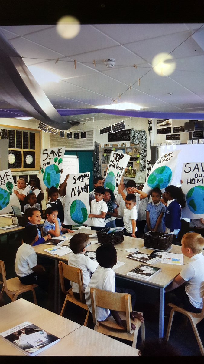 Hazel@Foxfield tweet media