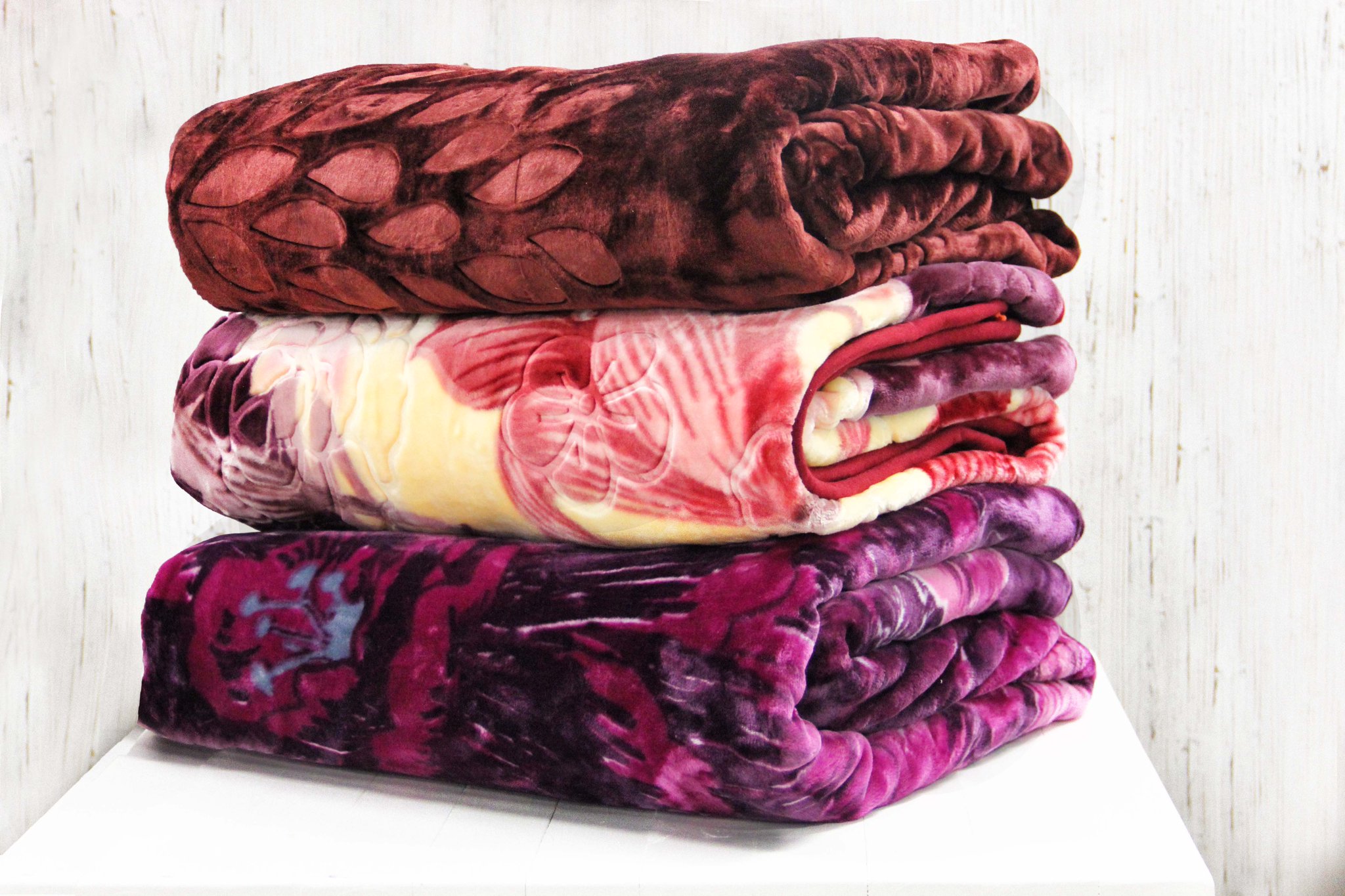 Sheet Street ZA on X Keep the cold weather at bay and warm up with our assorted heavy weight blankets from only R499.99 available in selected stores 1202110408 1202110395 1202110407 https t ReHGrdK...