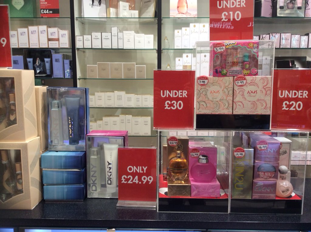 TPSLuton104's tweet photo. Come down to Luton store and check out our massive sale aswell as 20% off off a second item!! (T&amp;C’s apply)
#teammurphy @TheMallLuton #TPS #Perfume #Offers https://t.co/LX60eAcUTf