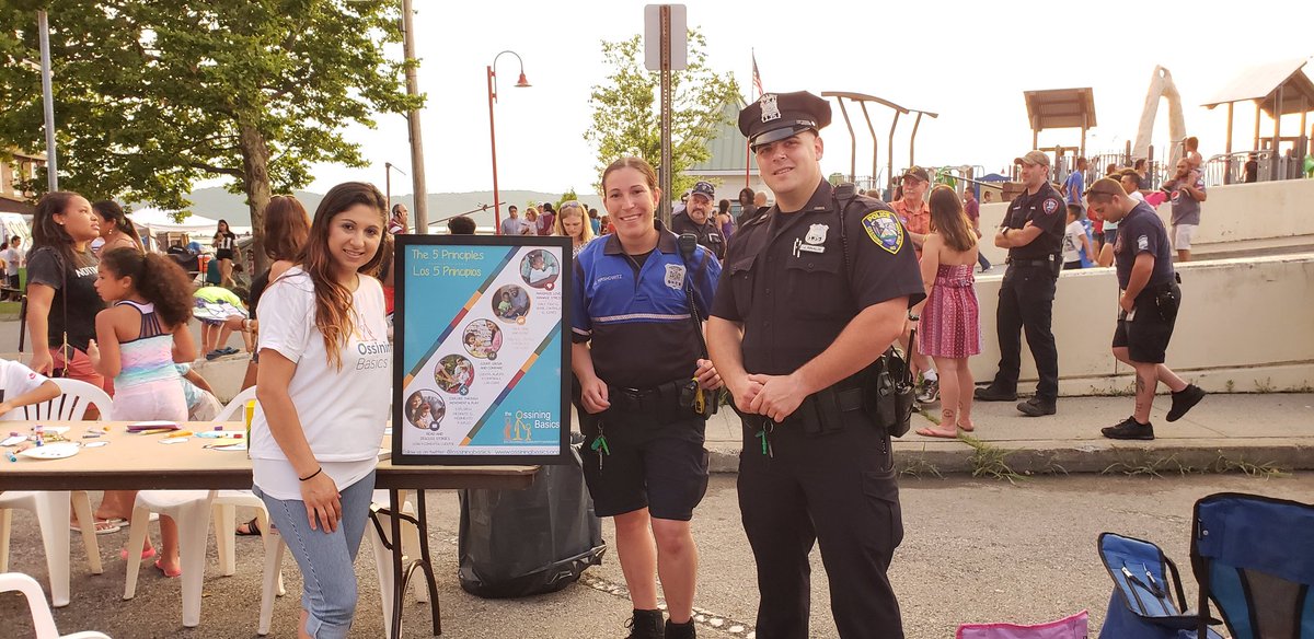 MrsOrtiz119's tweet photo. When communities join forces, there is a greater impact! Thank OPD for supporting the Ossining Basics and our children with such a fun activity. #maximizelove
#managestress #countgroupcompare @OssiningBasics @OssiningPDChief @OssiningSchools https://t.co/fCIp3uKJim