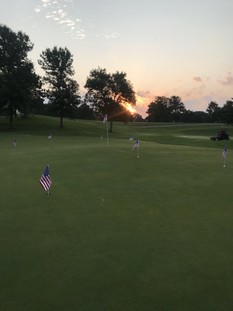 petemogren's tweet photo. Happy 4th of July  🇺🇸🇺🇸🇺🇸🇺🇸 nice day for a little golf !!#IndependanceDay https://t.co/xSS3XqENAj