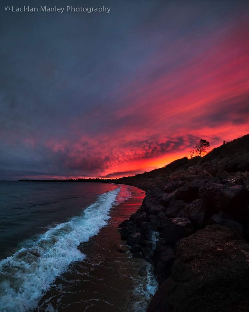LachManleyPhoto's tweet photo. Last nights sunset along the rock wall between Point Lonsdale and Queenscliff.

#sunset #seeaustralia #feedyouradventure #exploreaustralia #proshots #epic_shot #goodshot #capturevic #exploreaustralia #proshots #proshoot #GLOW #placestostay #placestosee #PicOfTheDay #PhotoOfTheDay https://t.co/QnPyyrdY9D