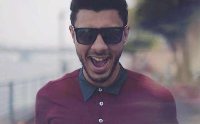 MosadOzil's tweet photo. أسامه الهادي شاب و فنان مجتهد و بيحب شغله جداً ، مالوش أي نشاط ولا انتماء سياسي ، اتقبض عليه من ٤ شهور بدون ذنب و بدون تهمه .. أسامه مسجون ظلم زي ناس كتير ، النهارده عيد ميلاده و عنده جلسه من جلسات التجديد .. ياريت ندعيله يخرج وسط أهله و اصحابه
#ادعم_اسامه_الهادي
#ريتويت https://t.co/ZCMzDM4iPE
