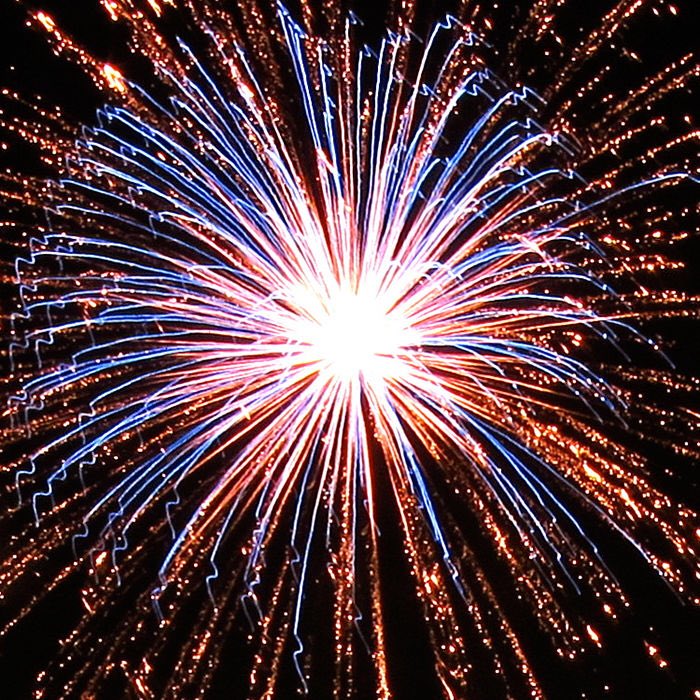 Get your pre concert chow on with us at <a href="/CrankArmBrew/">Crank Arm Brewing</a> starting at 5:30. We hope everyone has a #safe and #happy4th !
#tacos #barenakedladies #redhat #summerconcerts #concert #dunner #rdu