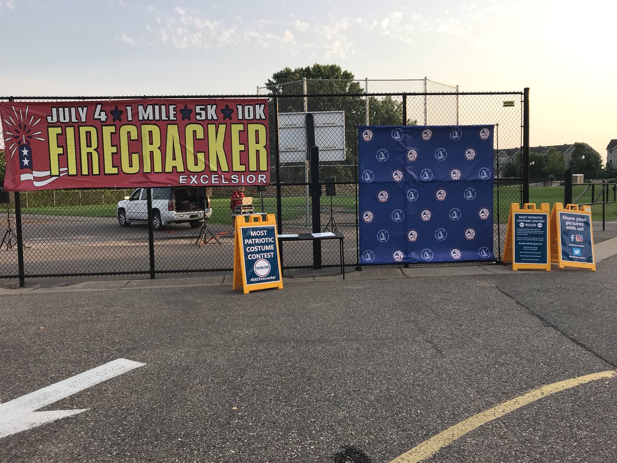 EXCFirecracker's tweet photo. We are ready for you at the start of #ExcFirecracker! Stop by the photo screen to enter the costume contest before 7:45. https://t.co/oUdMTTwuxG