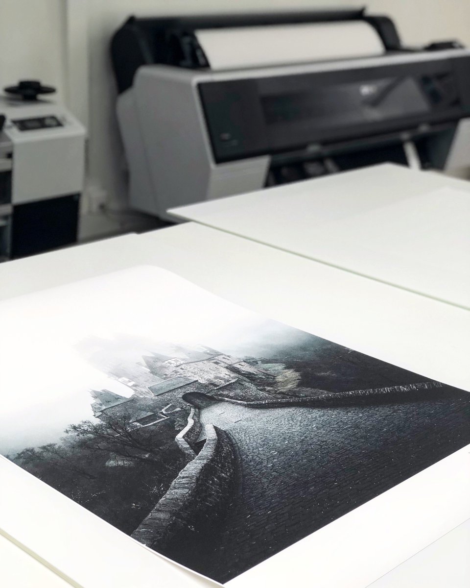 labophotos_fr's tweet photo. Magnifique photo de Hugo Grandcolas en format 60X80cm tirée sur papier @Hahnemuehle_FR Photo Rag Bright White 310g avec un contrecollage Dibond et une caisse américaine noire https://t.co/SSOcIC8lFN #impressionphoto #tiragephoto #labophoto https://t.co/5FfKpIUSnb