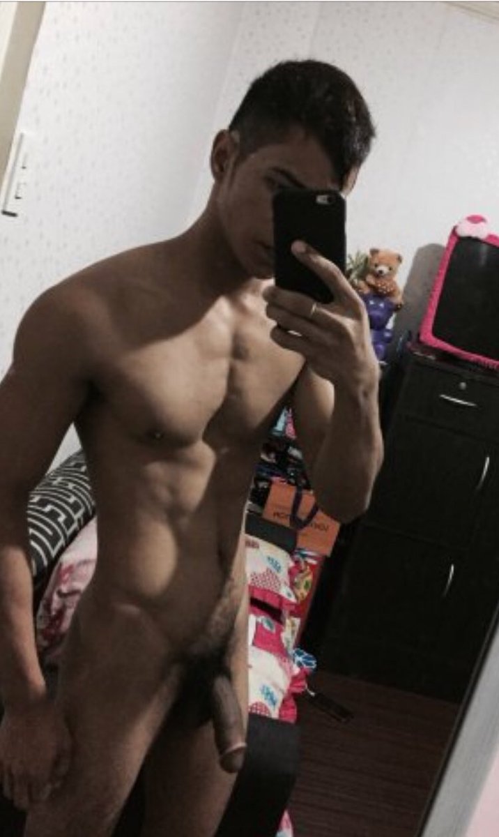 MagadaMark16's tweet photo. @PINOYBAE is him? https://t.co/SbbzIUGHoq
