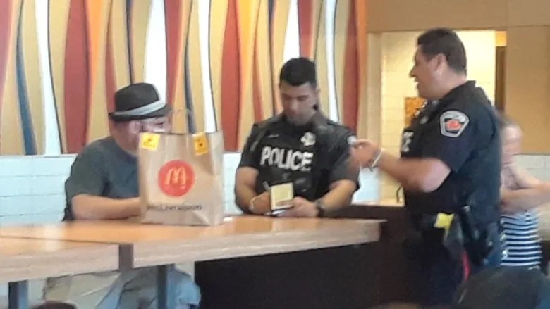 CBCHamilton's tweet image. Hamilton man calls 911 over cold burger and fries from @McDonalds's: @HamiltonPolice. cbc.ca/1.4732100 #HamOnt