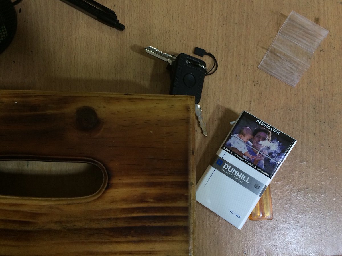 qianz94's tweet image. Dunhill Ultra 

#UltraLessSMELL #LessSMELLisMore