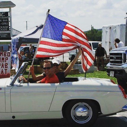flexiblewarrior's tweet image. Happy 4th of July💥 🇺🇸💥
.
One of my favorite things in life is to go for a summer drive with my high school boyfriend in our first date car with three rescue pups in the back dog 🐶🐶🐶... Thankfully my husband doesn’t mind 😜
.
.
.
#freedom #independ… ift.tt/2lUEWwo