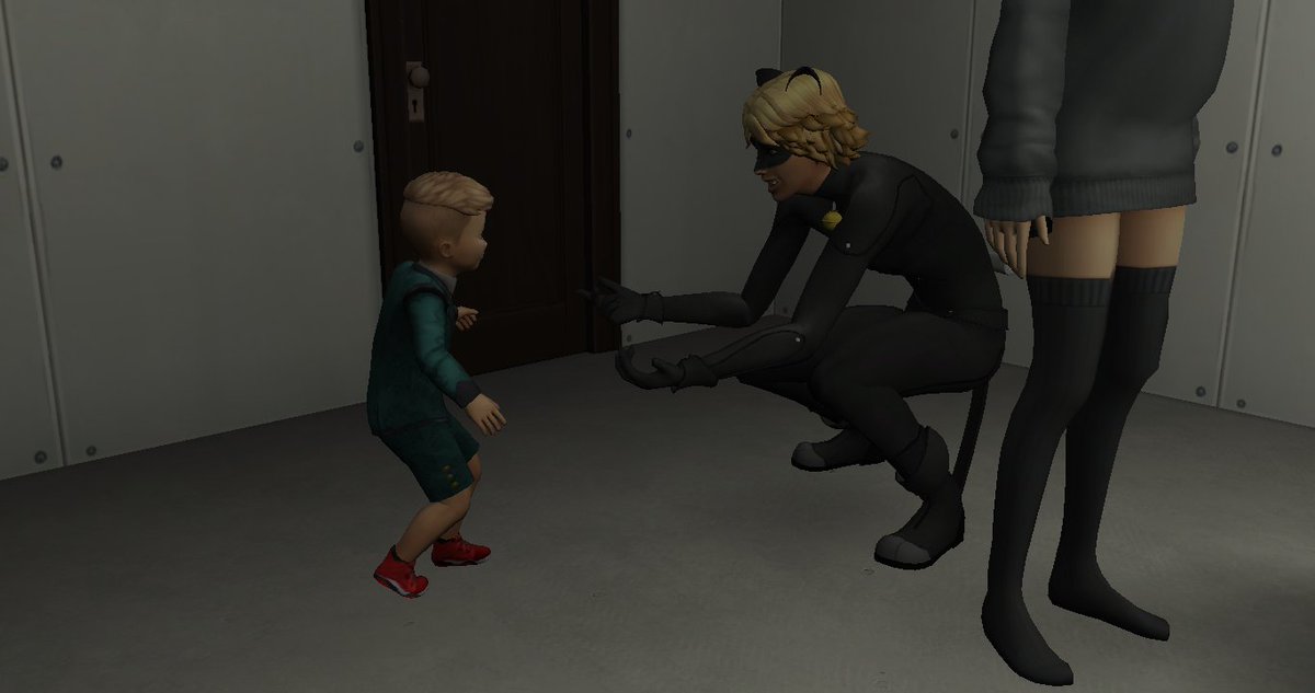 AleNikSimmer's tweet image. Armani Agreste (nope, not my decision, I picked the first random name beginning with A). Not my decision he was dressed like Chat either.