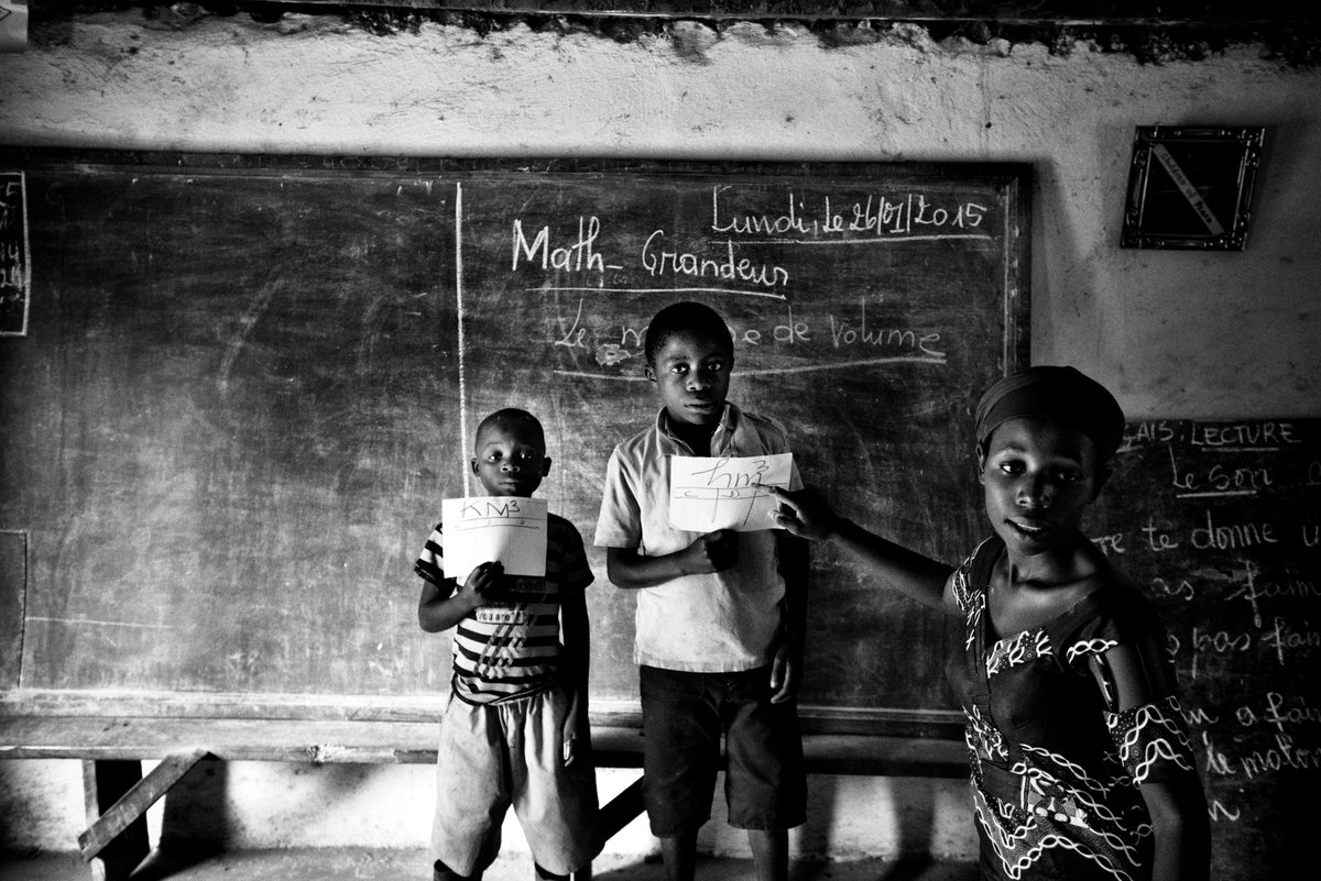 WarChild_NL's tweet photo. In de dorpjes van Zuid-Kivu (DRC) is mijnwerk voor kinderen niet ongebruikelijk. Fotograaf @mediakadir portretteerde hier kinderen uit onze projecten. Vandaag lanceert @SigridKaag de #ResponsibleMiningIndex, die de impact van mijnbouw gaat testen op mensenrechten en het milieu. https://t.co/ZIOsbGpc6k