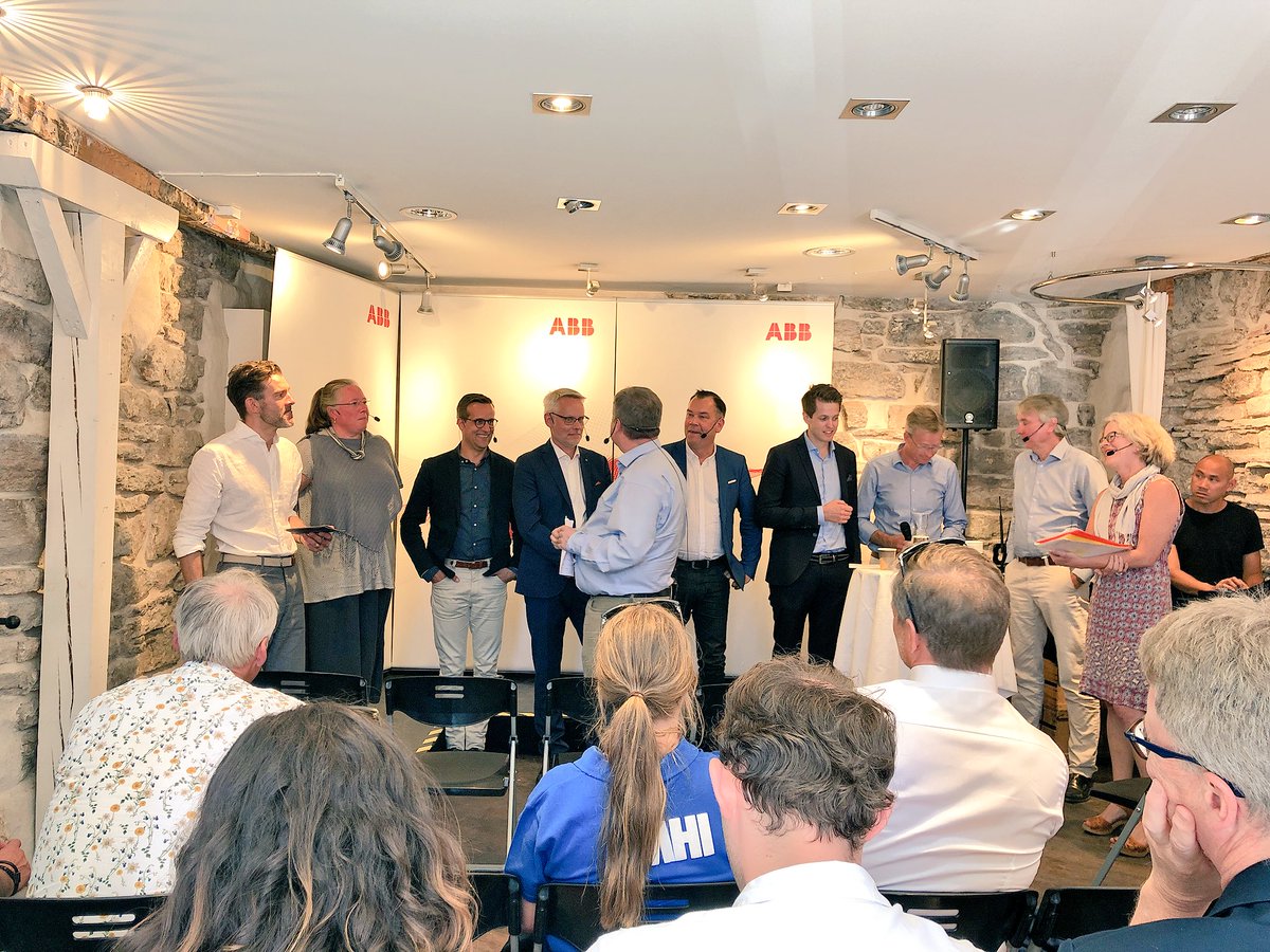 ”Hur blir forskningen en lagsport? Hur toppar vi det svenska forskningslaget?” <a href="/MargaretaGroth/">Margareta Groth</a> i panelen hos <a href="/ABBSverige/">ABB Sverige</a> #svenskindustri