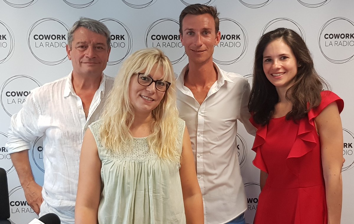 coworklaradio's tweet photo. Dans le programme de l'émission 🎙️, annonce des partenaires de #footnwork ⚽et des lots à gagner. 🎁Découvrez aussi les pronostics des matchs de quarts de final. 📊
Retrouvez notre podcast : https://t.co/JP9Yfs08jl
Restés Connectés 👨💻: #coworklaradio #foot #iwg #cdm2018 https://t.co/OxGGz0JsDy