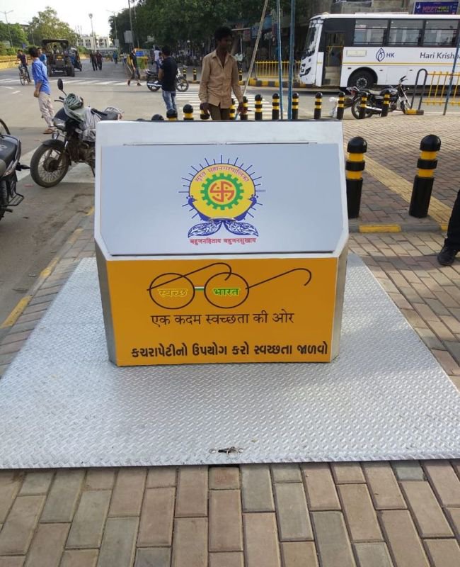 SmartCities_HUA's tweet image. Smart Underground garbage bins were installed in #Surat. Surat Smart City is using smart technology to keep the streets litter-free.
#MyCleanIndia