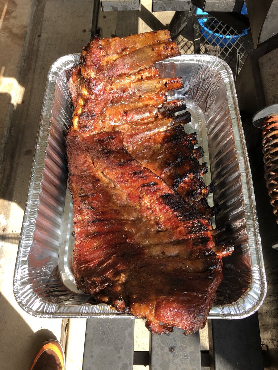 ChrisB_On_It's tweet photo. In the Great State of Texas we take this serious!!!!! It’s not just a hobby, it’s a way of life...#TexasQue #GrillKing #StepYourQueGameUp #TexasBoy https://t.co/yIi3leN1Nx
