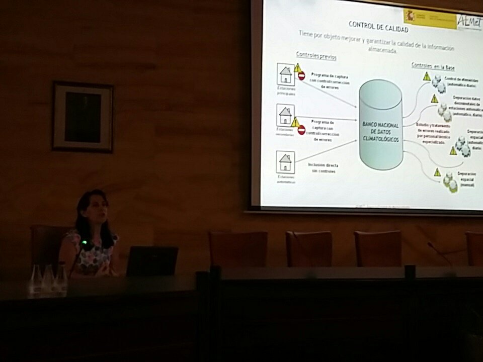 AEMET_Esp's tweet photo. Celia Flores habla de la #BDCN base de datos climatologica nacional https://t.co/Xnc0GfHJnq