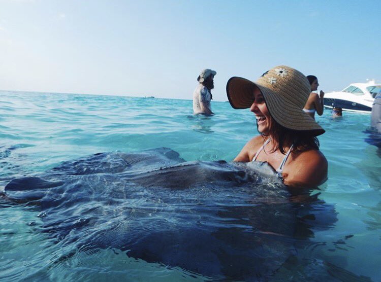 phimuokstate's tweet image. Happy Independence Day from the ladies in Red, White &amp;amp; Mu 🇺🇸✨