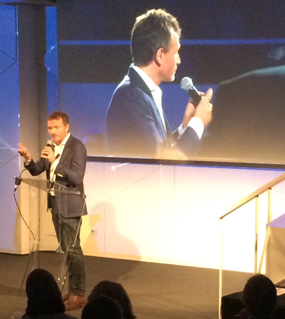 #IA Benoît Raphaël est un éleveur de robots et nous explique comme il a élaboré Flint ↪️La transparence est un élément clé 🔑 ✨et l'#IA doit être  au service d'une vision ✨🚀