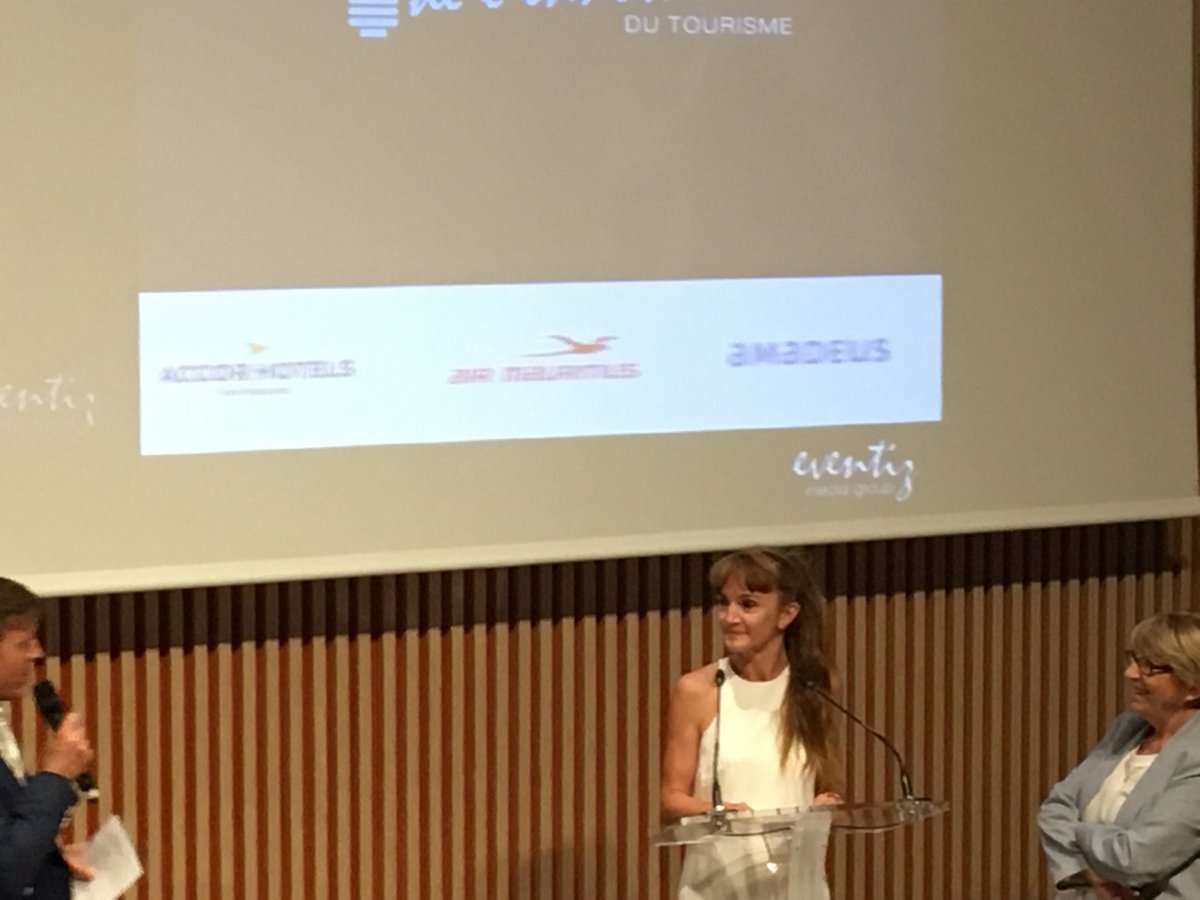 HeleneAbraham's tweet photo. #tropheesinno soirée de remise des prix innovations @echotouristique @Eventiz_travel https://t.co/MMVYIxoEug
