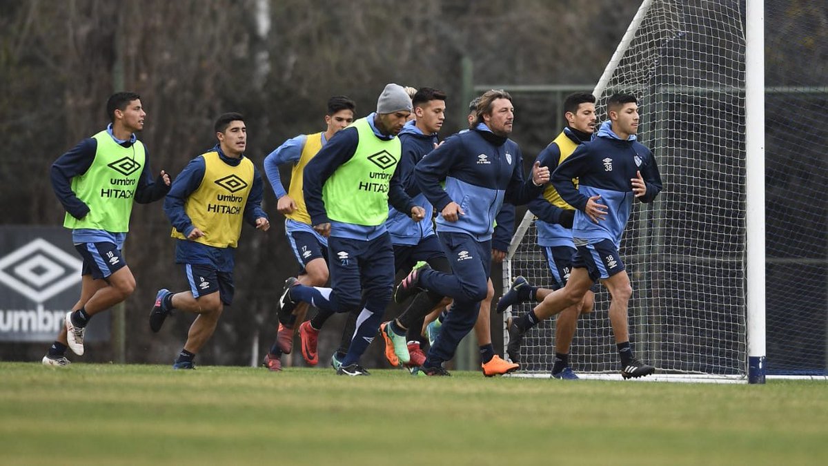 Velez's tweet photo. #TodosJuntos 💪🏻 https://t.co/gbVconCqLW
