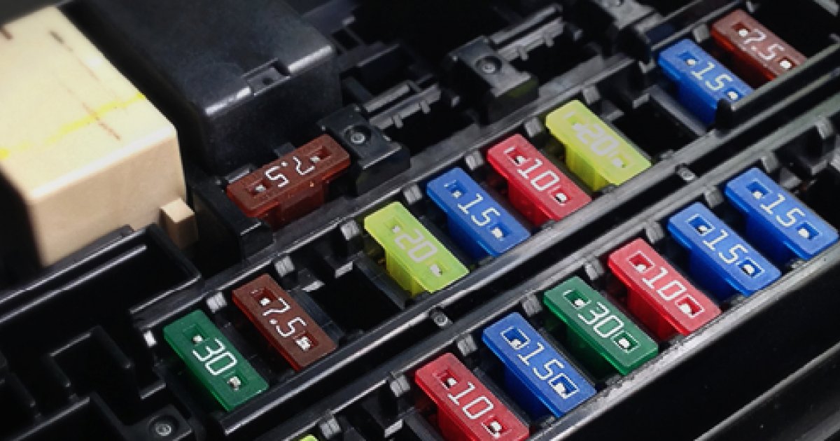 HaynesManuals's tweet photo. How a car's electrical system works: https://t.co/10XP53vKl3

#cars #cartips #WednesdayWisdom #TwitterCarClub https://t.co/tpfDUtRHpH