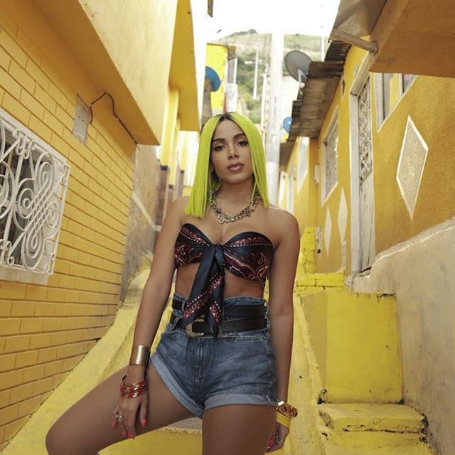 Anitta's tweet photo. 👌🏽 https://t.co/yAsuIfQfjO