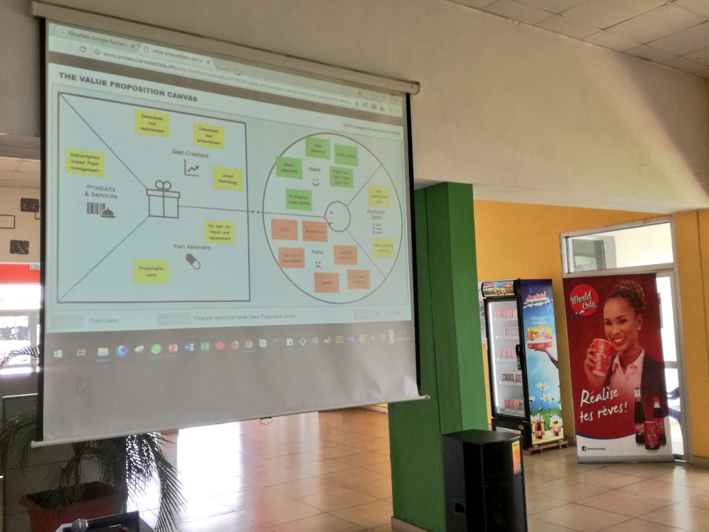elbahdara's tweet photo. Vacances Entreprendre à @saboutech : 10 jours pour créer une Junior Entreprise. Nous utilisons la méthodologie #LeanStartup et le #DesignThinking pour relever ce defi
@OIFfrancophonie @AmbaFrGuinee @GUIRASSYF
#kibaro #Guinee #Team224
#ValuePropositionCanvas #BusinesModelCanvas https://t.co/893gfHwwjk