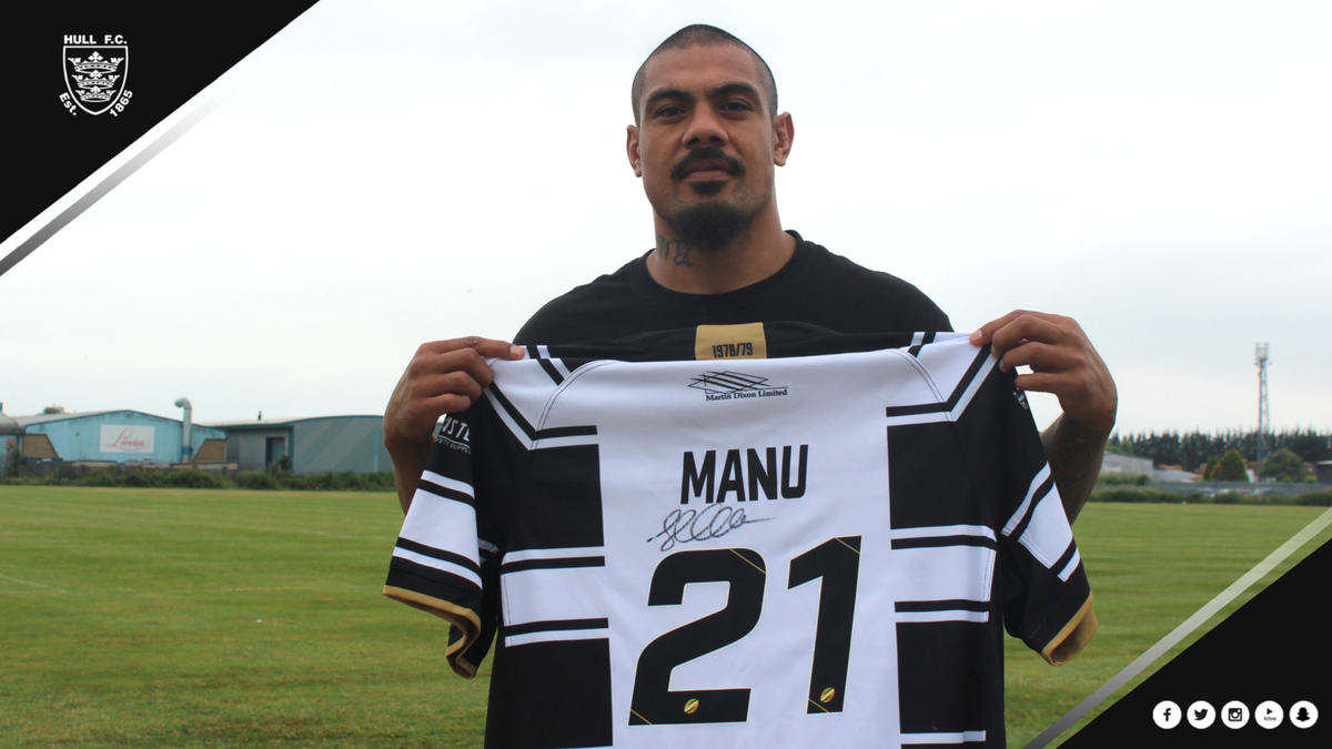 hullfcofficial's tweet photo. It's a double Winning Wednesday!

To celebrate Sika Manu's one-year contract extension, retweet this post to be in with a chance of winning a home jersey signed by the man himself! ✍️ https://t.co/f8c3wD4PIn