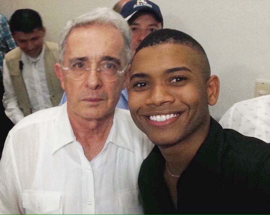 POLO POLO na Twitteri: "Hoy quiero desearle un feliz cumpleaños al mejor presidente que ha tenido Colombia; Álvaro Uribe Velez que Dios me lo bendiga y le continúe dando muchos años de